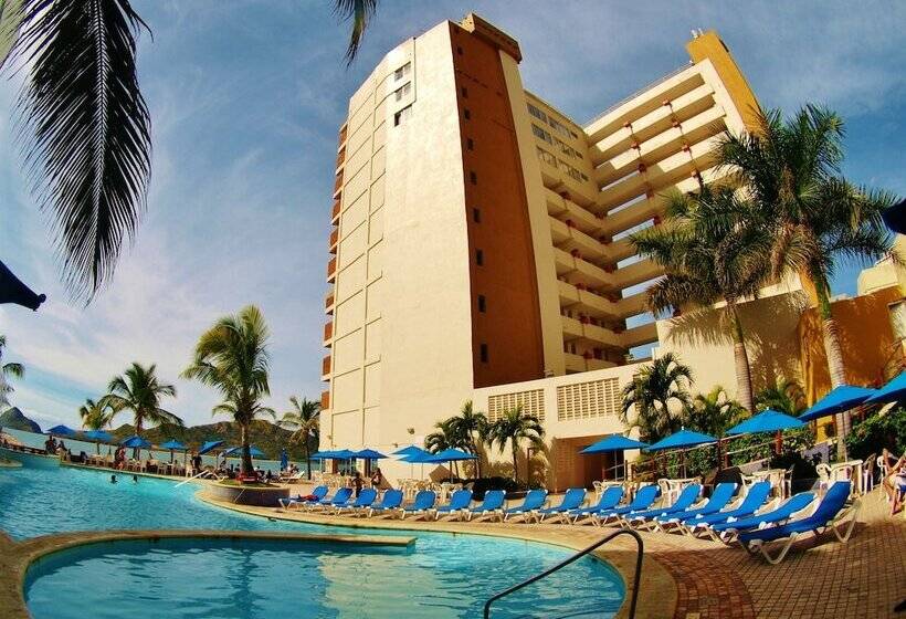 Fotos del hotel Las Flores Beach Resort:  36