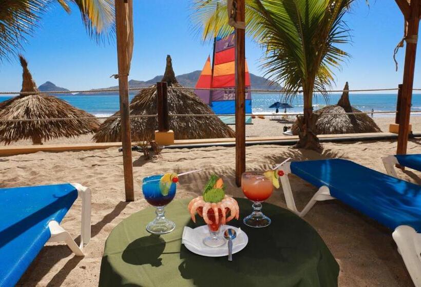 Fotos del hotel Las Flores Beach Resort:  12