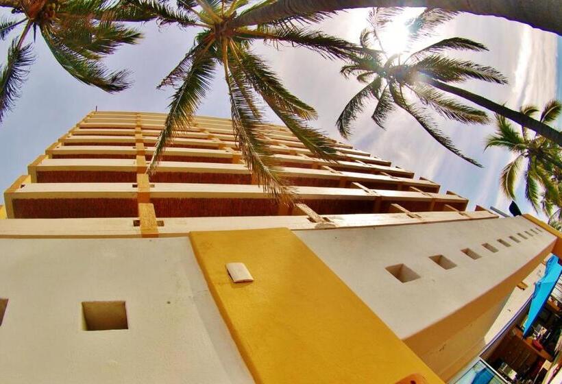 Fotos del hotel Las Flores Beach Resort:  46