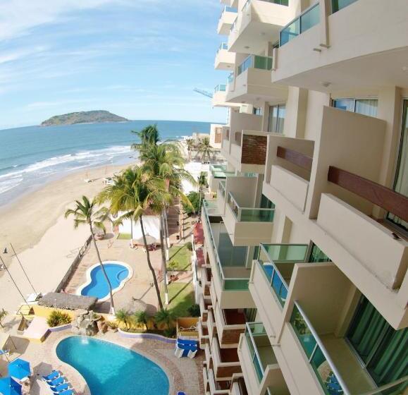 Fotos del hotel Las Flores Beach Resort:  43