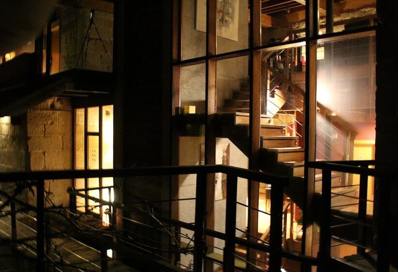 فندق Monumento Castelo De Maceda