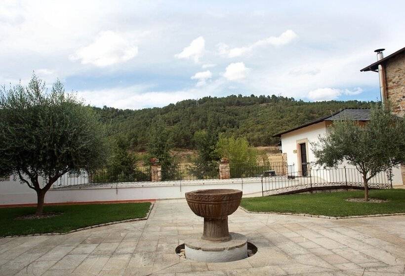 هتل Monumento Pazo Do Castro