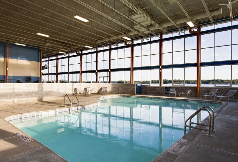 هتل Crowne Plaza Niagara Falls Ny   Riverside, An Ihg