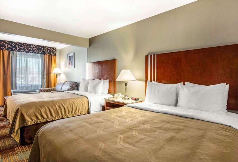 هتل Quality Inn Airport I240
