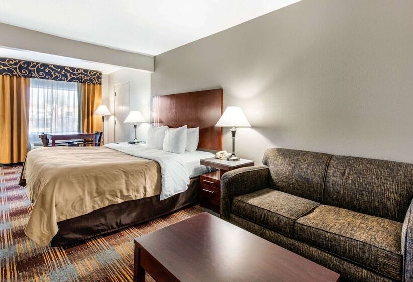 هتل Quality Inn Airport I240