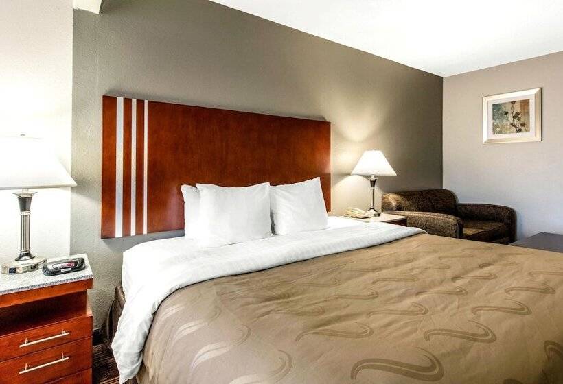 هتل Quality Inn Airport I240
