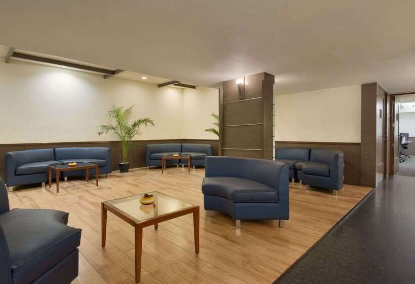 هتل Ramada Chennai Egmore