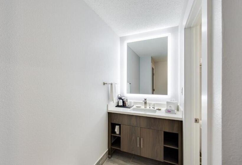 Отель Red Lion Inn & Suites Grants Pass