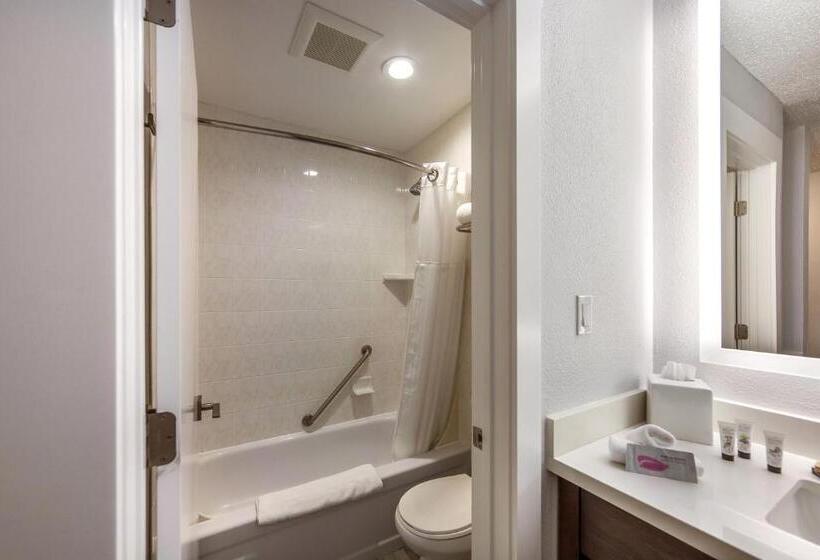 فندق Red Lion Inn & Suites Grants Pass