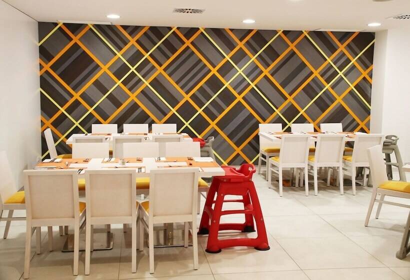 호텔 Victoria Menorca +16 New Opening