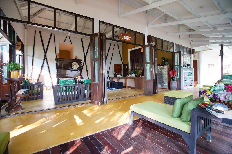 هتل Tanaosri Resort Pranburi