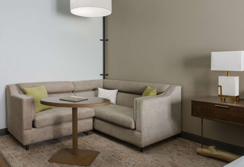 هتل The Bluff Savannah Historic, Tapestry Collection By Hilton