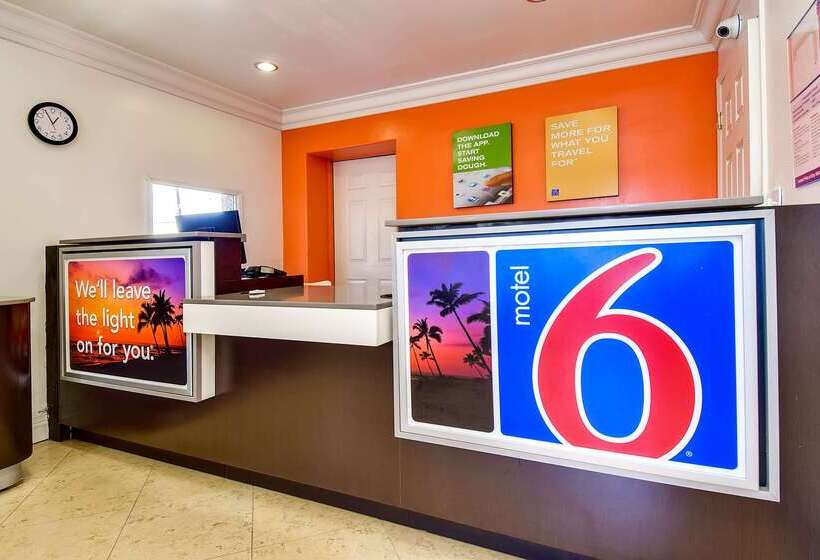 Motel 6 Garden Grove