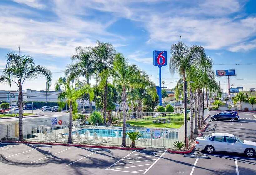 Motel 6 Garden Grove