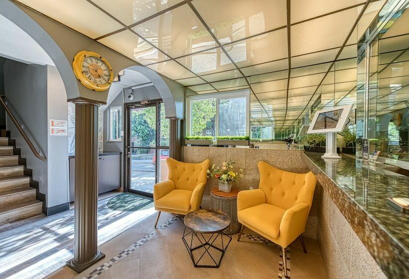 فندق صغير La Mirage Inn  Hollywood