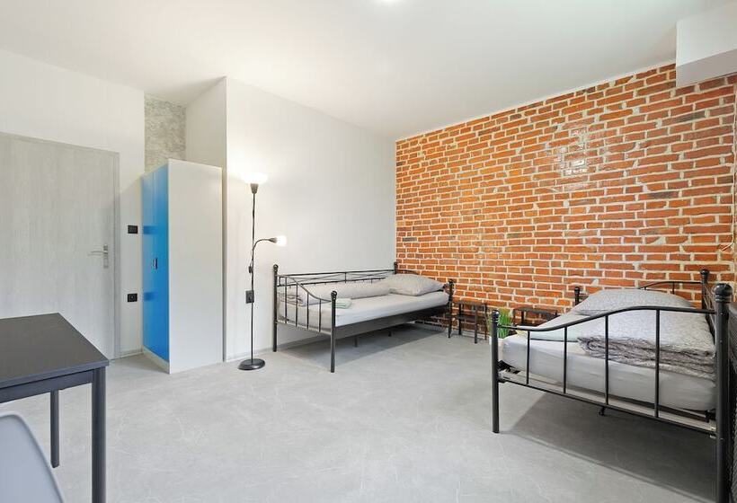 Hostel Na šalamouně