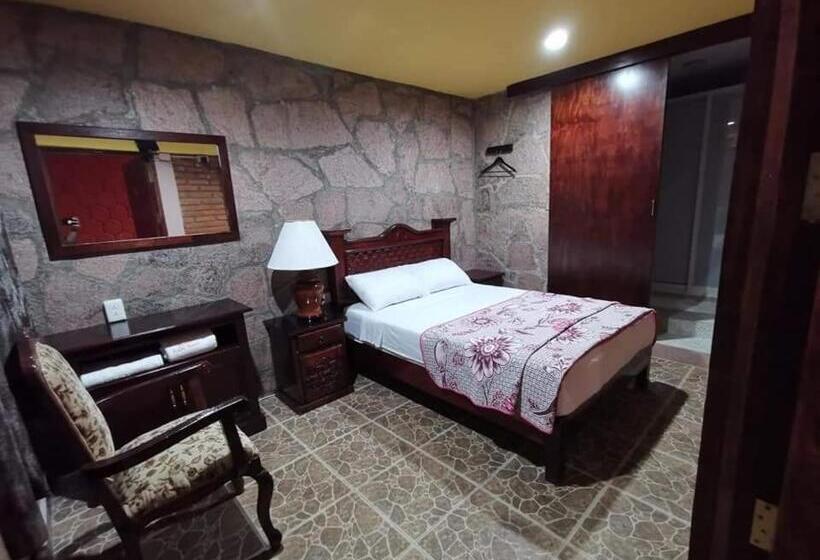 هتل Calli Yolotl Teotihuacan