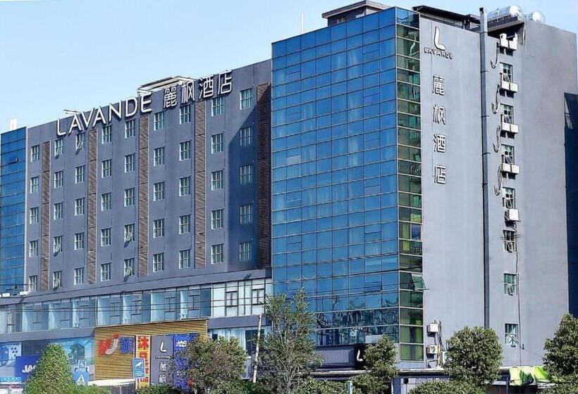 Lavande Hotels Guangzhou Baiyun Avenue North Metro Station