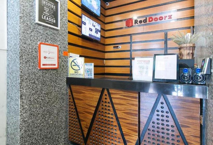 هتل Reddoorz Near Quiapo Church Manila