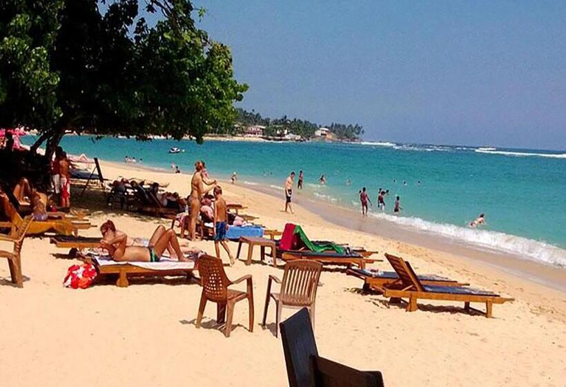هتل The Lodge Unawatuna