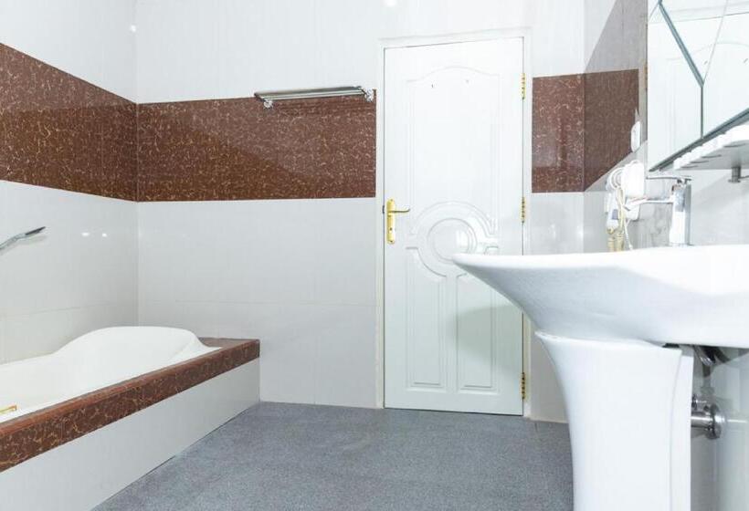 پانسیون Reddoorz Premium @ Sea Residence Manado