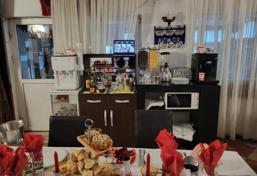 پانسیون Vila Valencia
