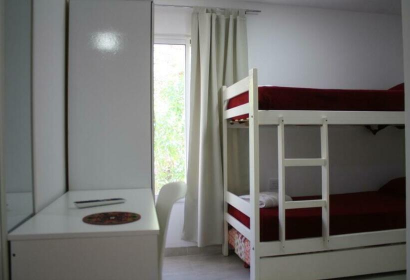 هاستل Agua De Coco