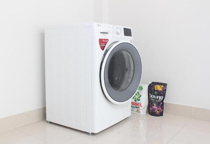 تختخواب و صبحانه 1993’s House