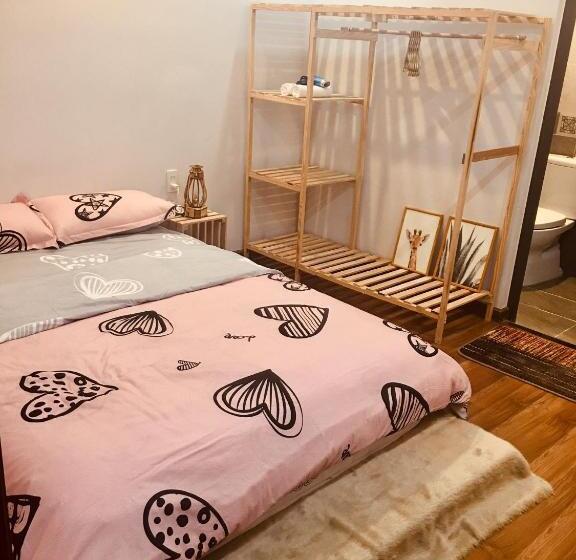 تختخواب و صبحانه 1993’s House