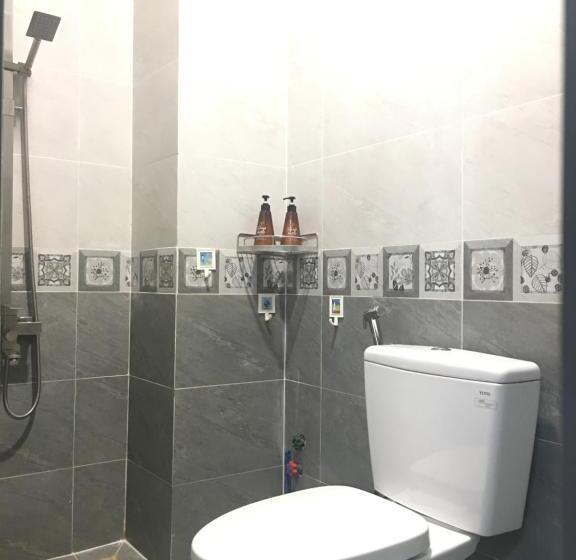 تختخواب و صبحانه 1993’s House