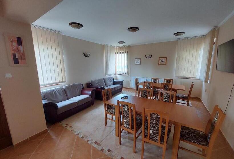 Cserke Apartmanház