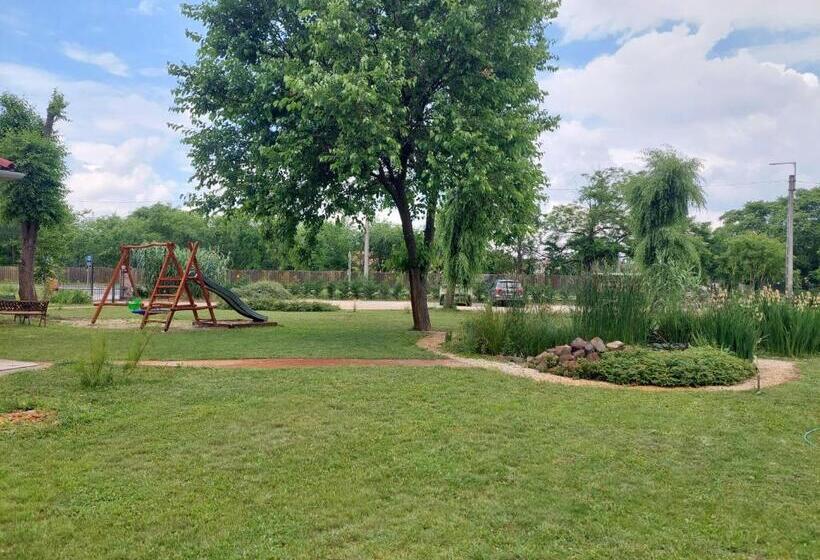 Cserke Apartmanház