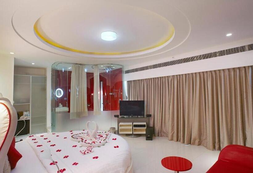 Fahrenheit Hotels & Resorts