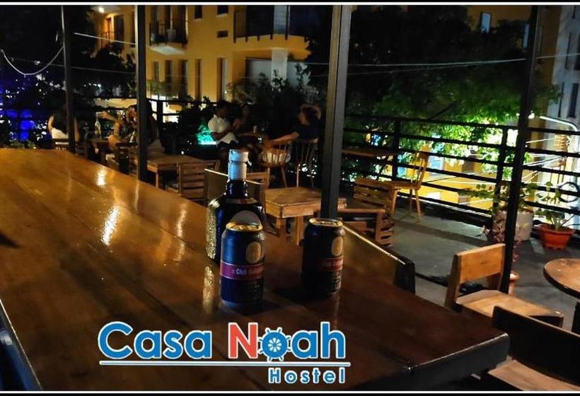 هتل Casa Noah Hostel