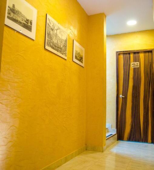 هتل Hostal Casa Roma