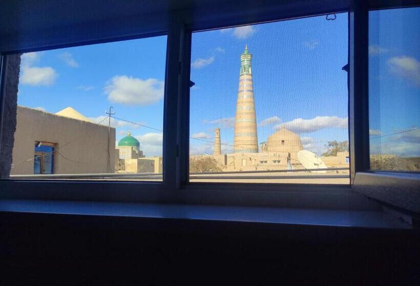 پانسیون Khiva Tosh Darvoza & Trip Service
