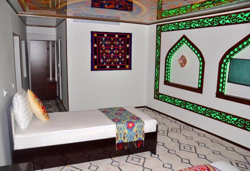 پانسیون Khiva Tosh Darvoza & Trip Service