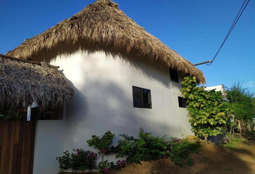 بنسيون Twoten° Surf Home
