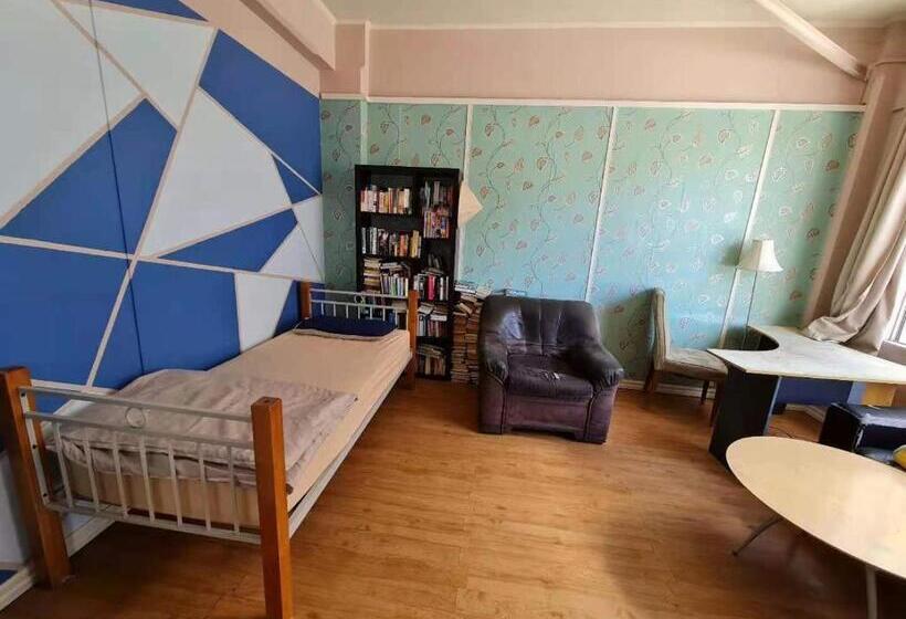 هاستل Frienz Backpacker