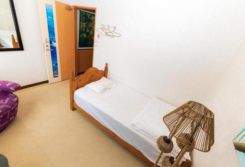 هاستل Guest House Grand Naha