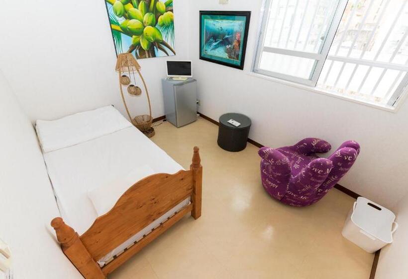 هاستل Guest House Grand Naha