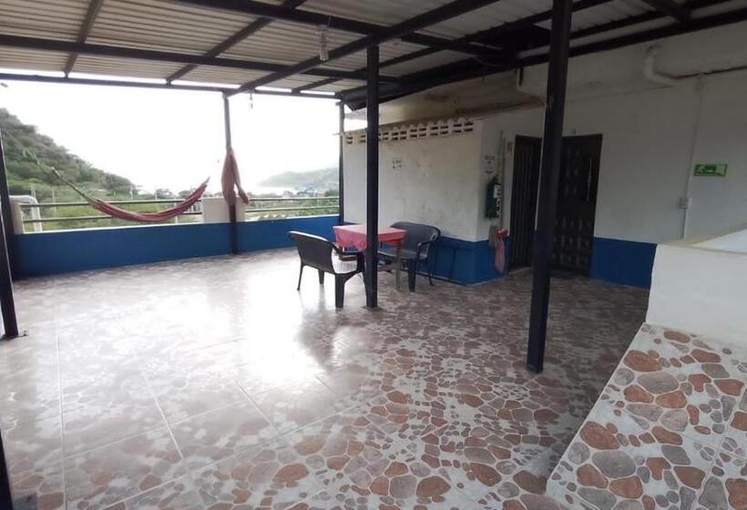 هاستل Hostal Casa Yhoanny