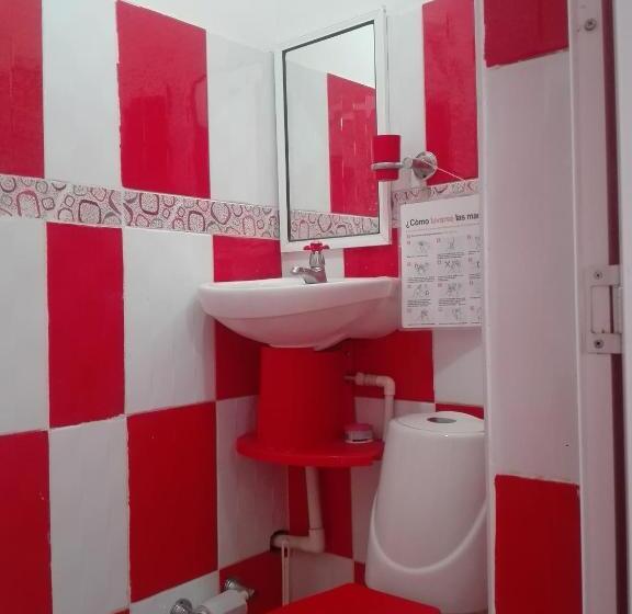 هاستل Hostal Casa Yhoanny