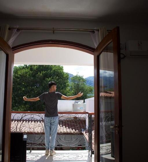 هاستل La Ramada