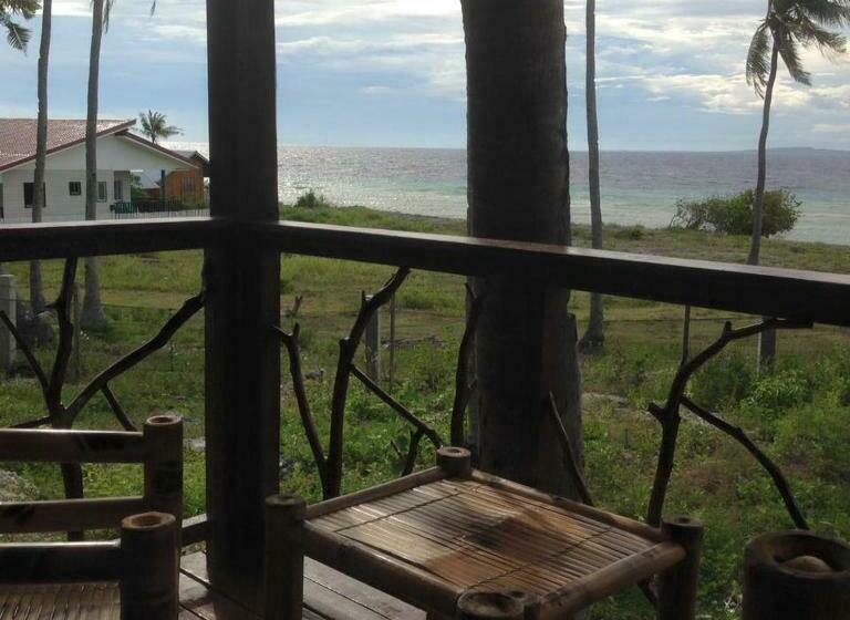 تختخواب و صبحانه Liwayway Sa Bohol Pamilacan Resort