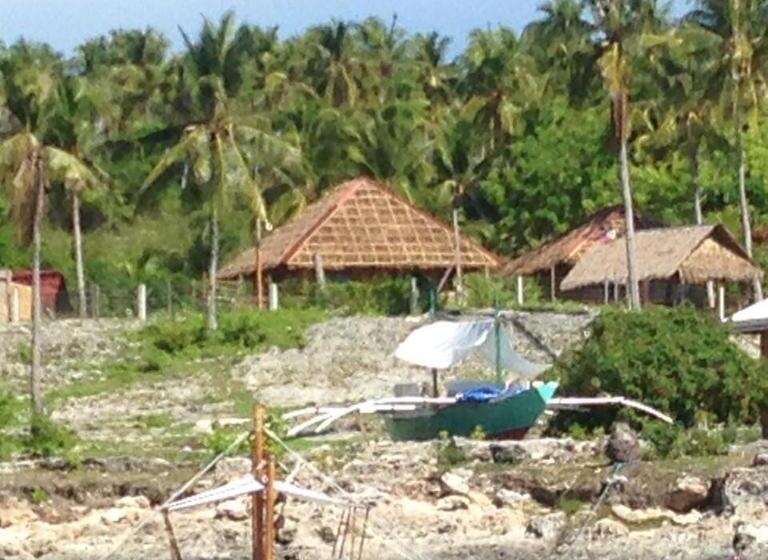 تختخواب و صبحانه Liwayway Sa Bohol Pamilacan Resort