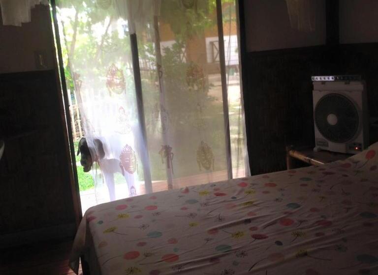 تختخواب و صبحانه Liwayway Sa Bohol Pamilacan Resort