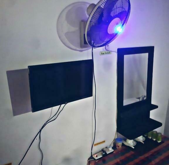هتل Cozy Homestay Waterfall Road Ella