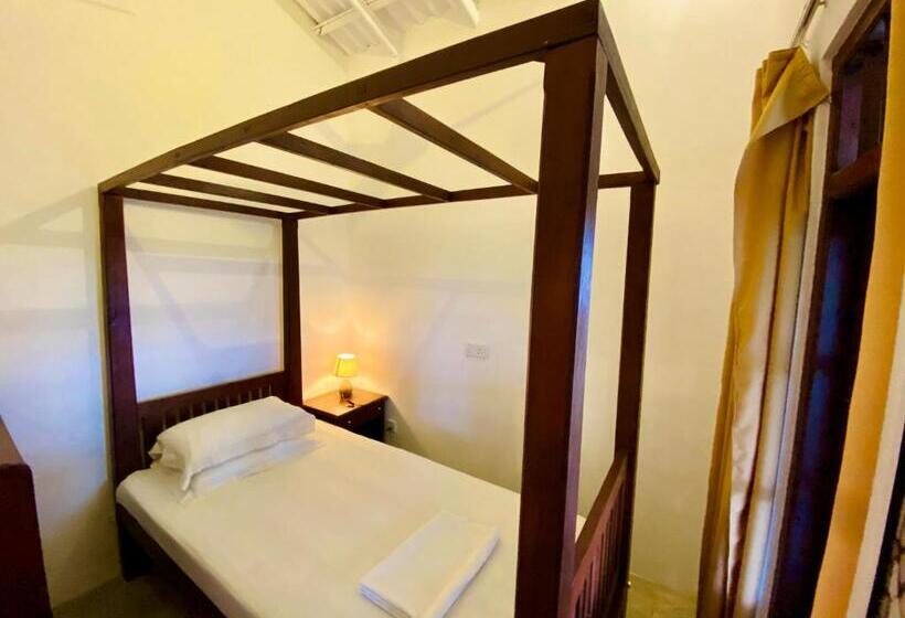 هتل The Horizon Hill Top Villa