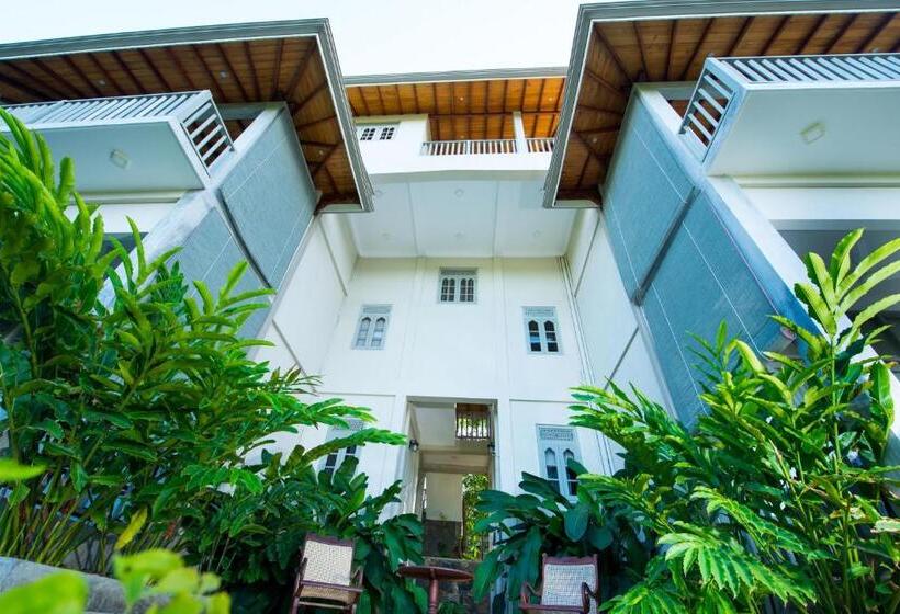هتل The Horizon Hill Top Villa